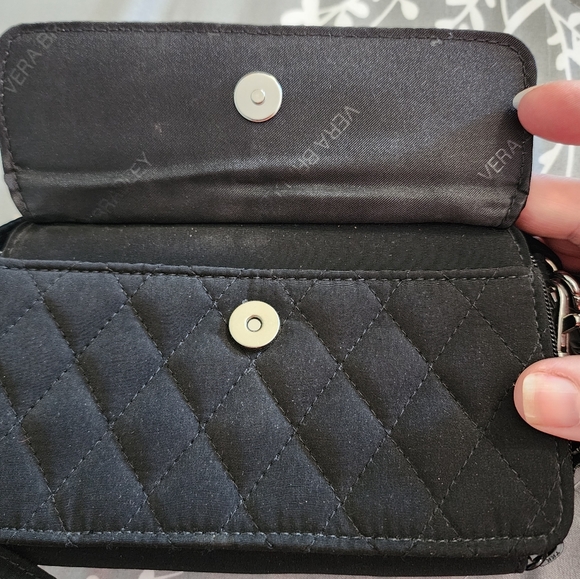 Black Vera bradley crossbody - Picture 2 of 6